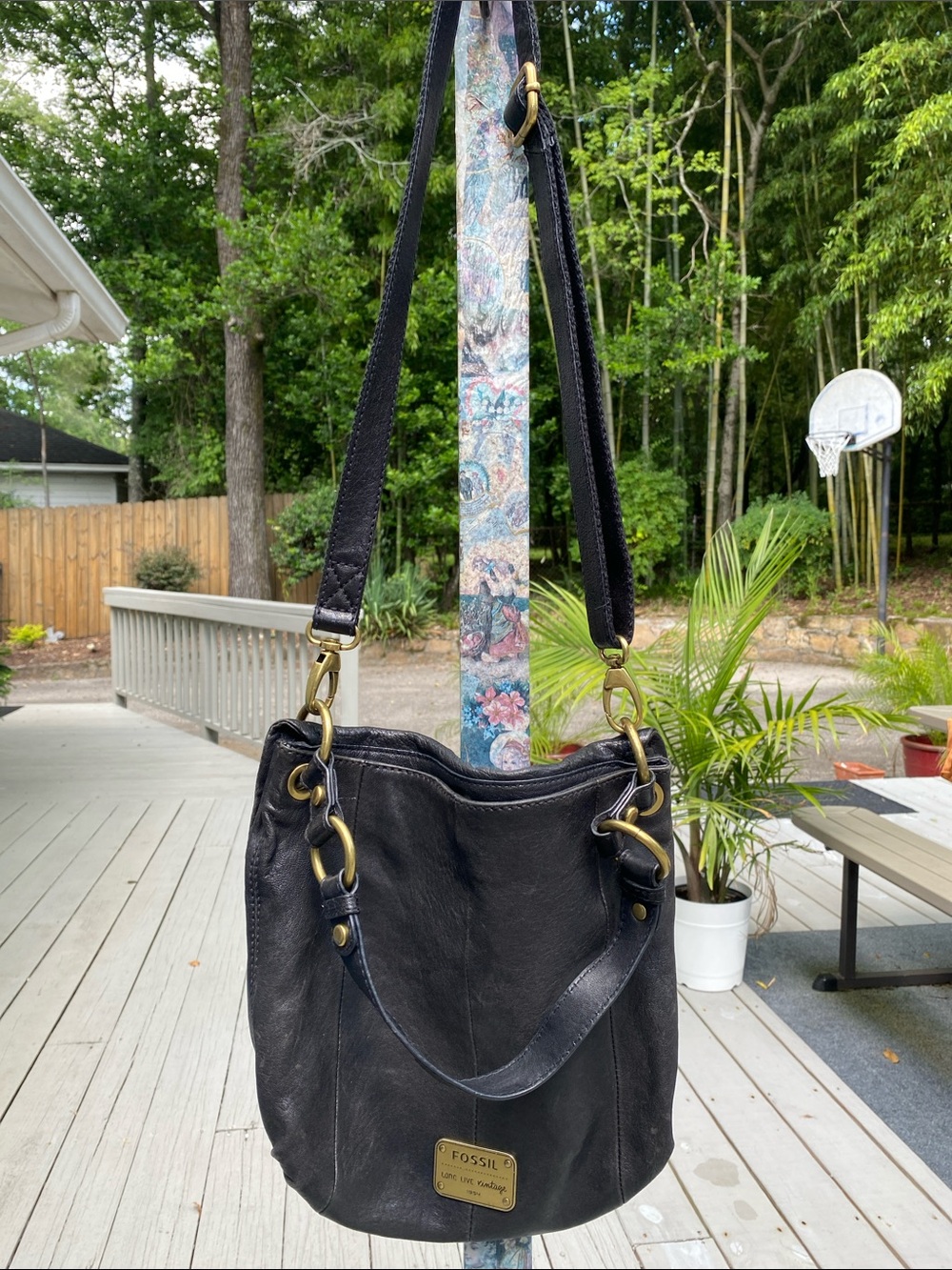 Fossil Black Leather Shoulder Bag with Brass Hardware